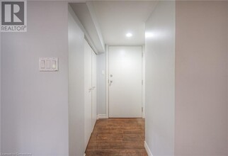 1176 Union St in Kitchener, ON - Building Photo - Building Photo