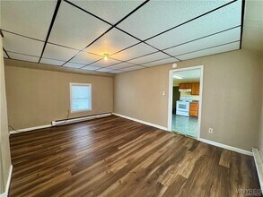 341 Upper Front Ave in Medina, NY - Building Photo - Building Photo