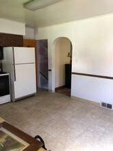 322 New York Ave in Clairton, FL - Foto de edificio - Building Photo