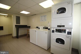 820 S Washington St in Alexandria, VA - Building Photo - Building Photo