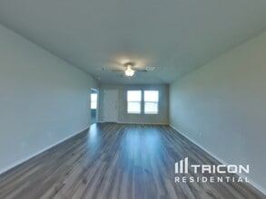 5120 Saddle Clb Dr in Georgetown, TX - Building Photo - Building Photo