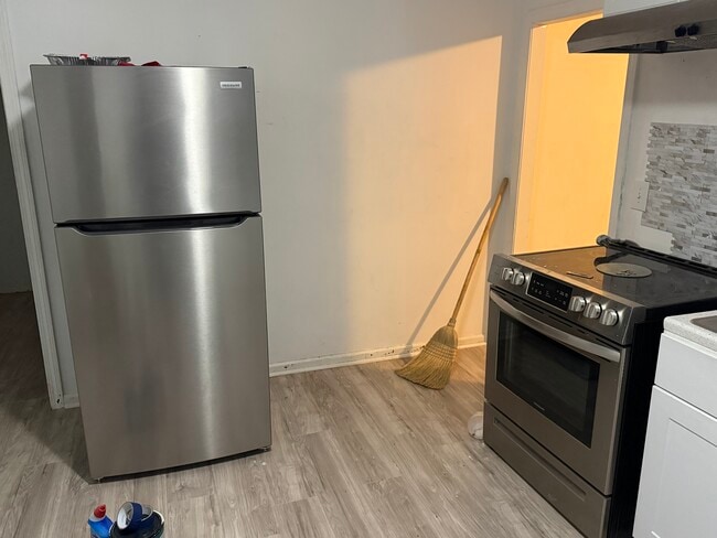 13 S 1st St, Unit 3 in Meriden, CT - Building Photo - Building Photo