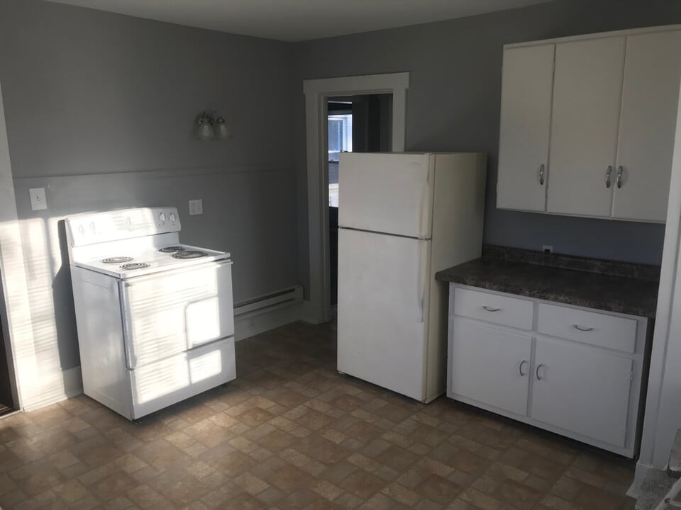 734 Polk St, Unit 3 in Huntington, IN - Building Photo