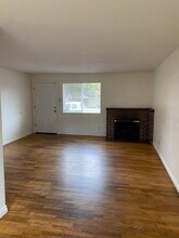 1990 W 17th Ave in Eugene, OR - Building Photo - Building Photo