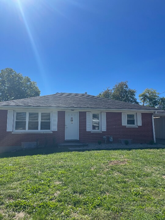 409 Bond St in Richmond, KY - Building Photo