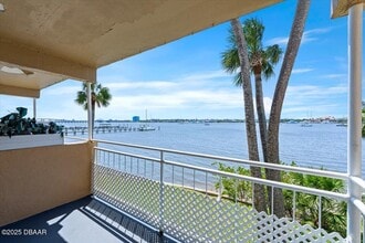 411 N Halifax Ave in Daytona Beach, FL - Building Photo - Building Photo