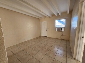 512 19th St in West Palm Beach, FL - Building Photo - Building Photo