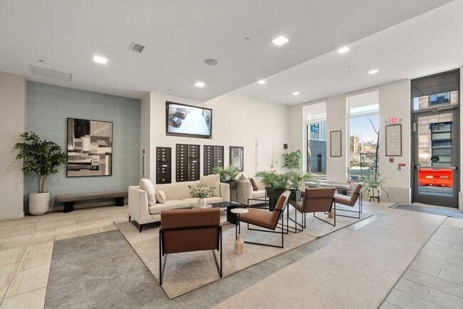 10 Taber St in Boston, MA - Building Photo - Building Photo