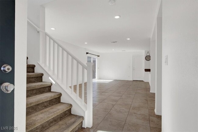 1126 E Dorrell Ln in North Las Vegas, NV - Building Photo - Building Photo