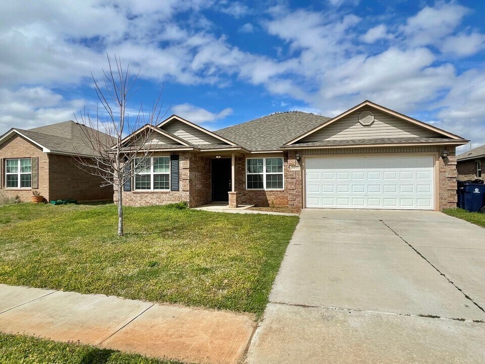 8413 SW 50th St in Oklahoma City, OK - Building Photo