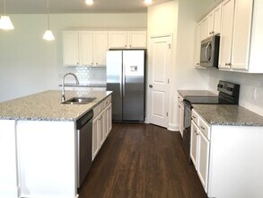 27 Birch Cir in Port Wentworth, GA - Building Photo - Building Photo