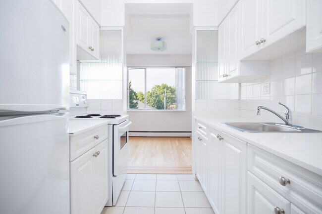 6450 East Blvd in Vancouver, BC - Building Photo - Building Photo