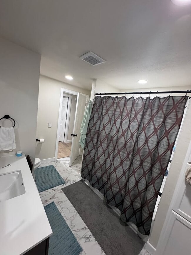 626 N Mason St in Appleton, WI - Foto de edificio - Building Photo