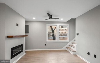 1527 N Colonial Terrace in Arlington, VA - Building Photo - Building Photo