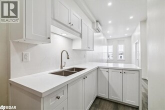 68 Peel St in Simcoe, ON - Building Photo - Building Photo