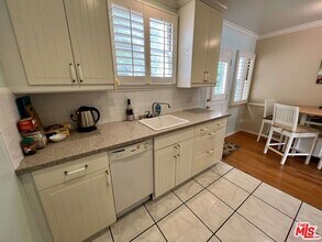 1701 Washington Ave in Santa Monica, CA - Building Photo - Building Photo