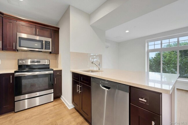 property at 40 Jackson Ave