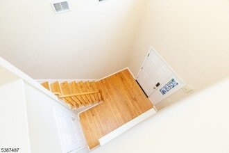 127 Forest Dr in Piscataway, NJ - Building Photo - Building Photo