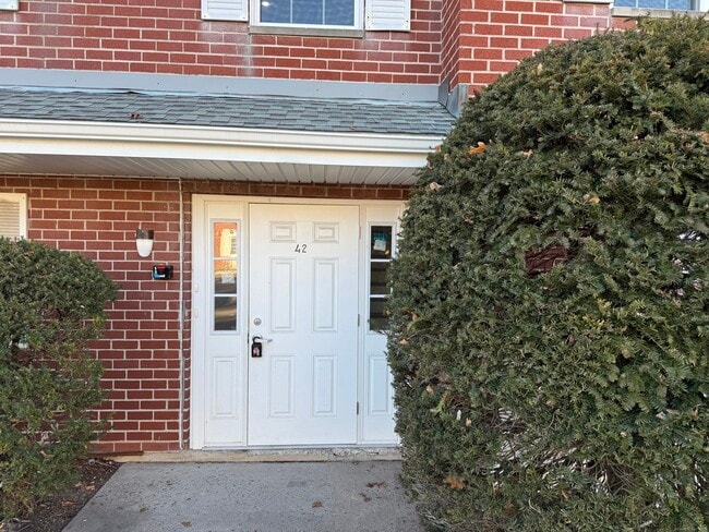 property at 50 Greenhouse Rd