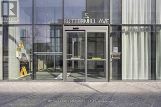 5 Buttermill Ave. in Vaughan, ON - Building Photo - Building Photo