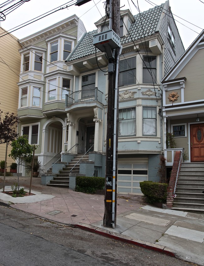 230 Hartford St in San Francisco, CA - Building Photo - Building Photo