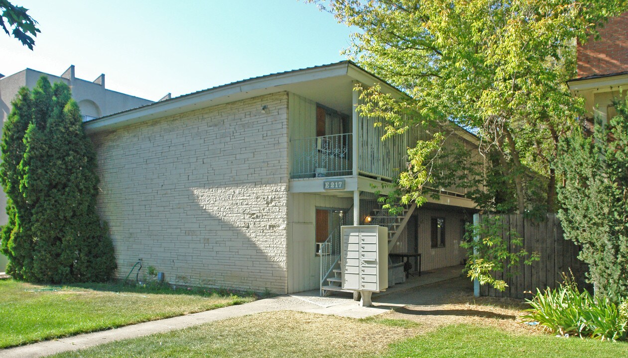 217 E Sinto Ave in Spokane, WA - Foto de edificio