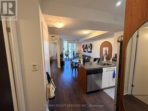 1 Valhalla Inn Rd in Toronto, ON - Building Photo - Building Photo