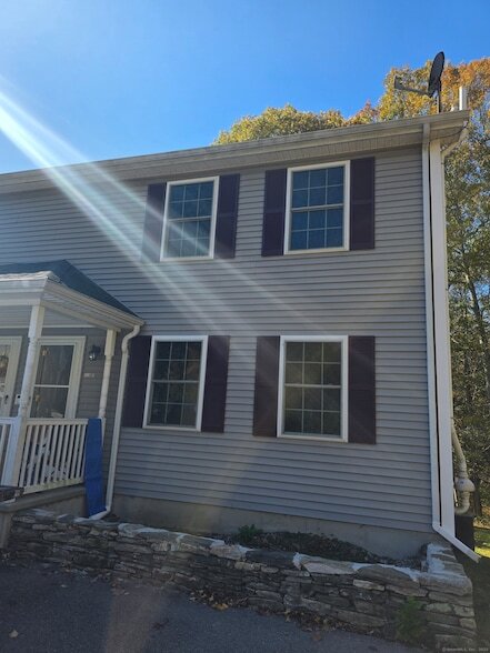 110 Baltic Hanover Rd in Sprague, CT - Building Photo