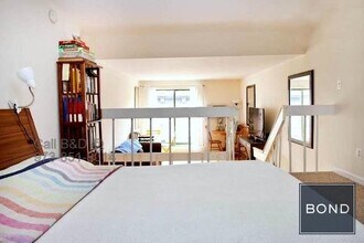 210-220 East 22nd Street in New York, NY - Building Photo - Building Photo