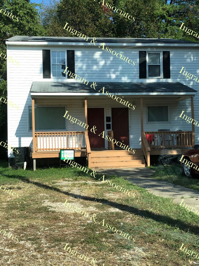 105 S 9th Ave Rentals in Hopewell, VA