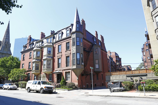 304 Berkeley St in Boston, MA - Building Photo - Building Photo