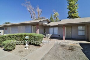 1625 N Date in Mesa, AZ - Building Photo
