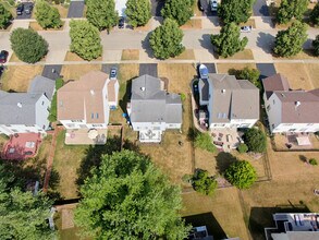 549 Ivory Ln in Bartlett, IL - Building Photo - Building Photo