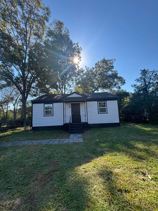 2006 Scott Rd in Augusta, GA - Building Photo