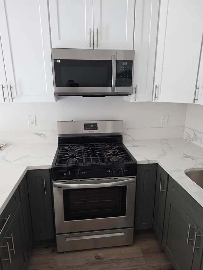 1020 Dennis Ave in Simi Valley, CA - Building Photo - Building Photo