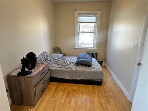 46 Bigelow St, Unit 3 in Cambridge, MA - Foto de edificio - Building Photo