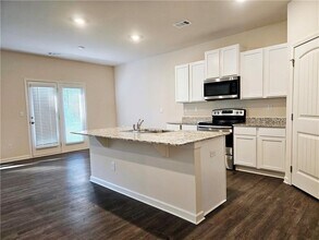 306 Walnut Grv Wy in Pendergrass, GA - Building Photo - Building Photo