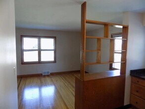 417 S 7th St, Unit #1 in Ann Arbor, MI - Building Photo - Building Photo