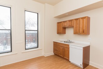 1401 W Huron St in Chicago, IL - Building Photo - Building Photo