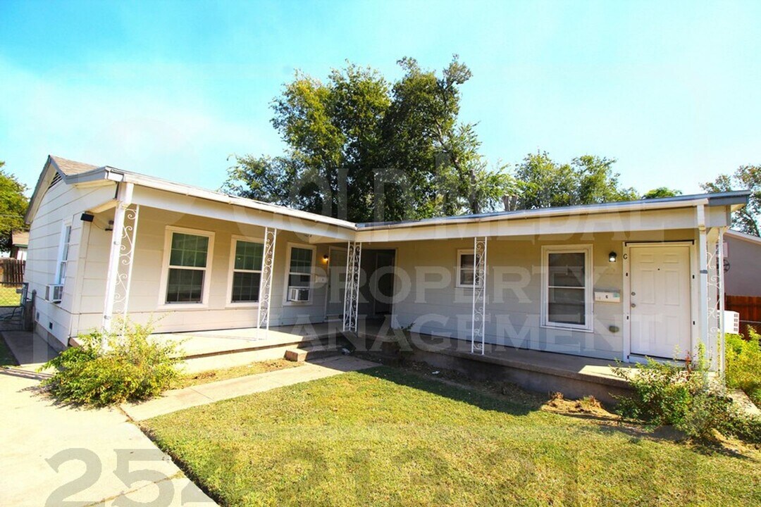 625 Brook Dr in Killeen, TX - Foto de edificio