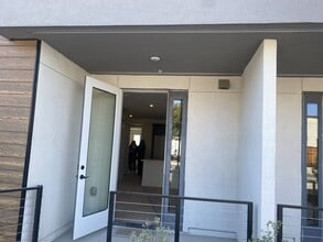 402 W Grand Ave in Grover Beach, CA - Building Photo - Building Photo