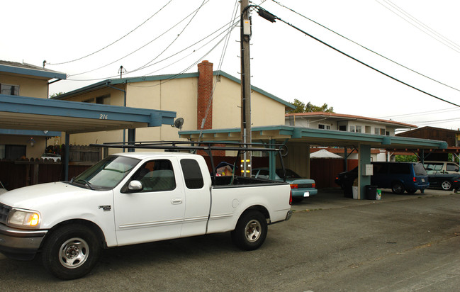 210-214 Westwood St in Vallejo, CA - Building Photo - Building Photo