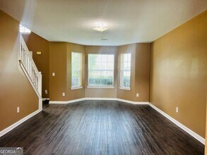 4180 W Stubbs Rd in College Park, GA - Building Photo - Building Photo