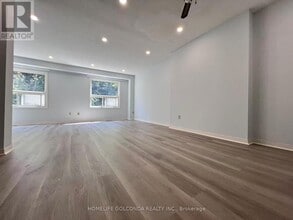 25 Whitecap Blvd in Toronto, ON - Building Photo - Building Photo