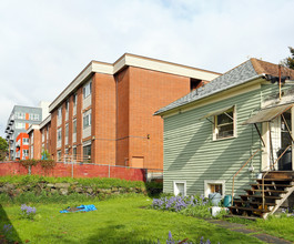 Market Terrace in Seattle, WA - Building Photo - Building Photo