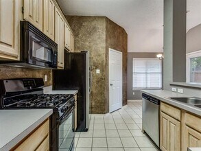 2718 Chatsworth Dr in Grapevine, TX - Building Photo - Building Photo