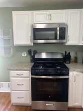 414 Wyndhurst Dr in Coraopolis, PA - Building Photo - Building Photo