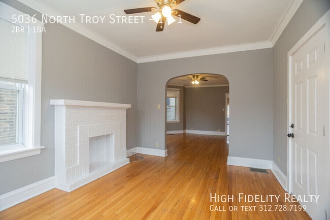 5036 N Troy St in Chicago, IL - Building Photo - Building Photo