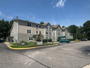 2139 Broadmoor Ave in Chesapeake, VA - Building Photo - Building Photo