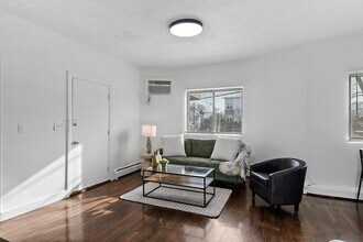 44 Dana St in Somerville, MA - Foto de edificio - Building Photo
